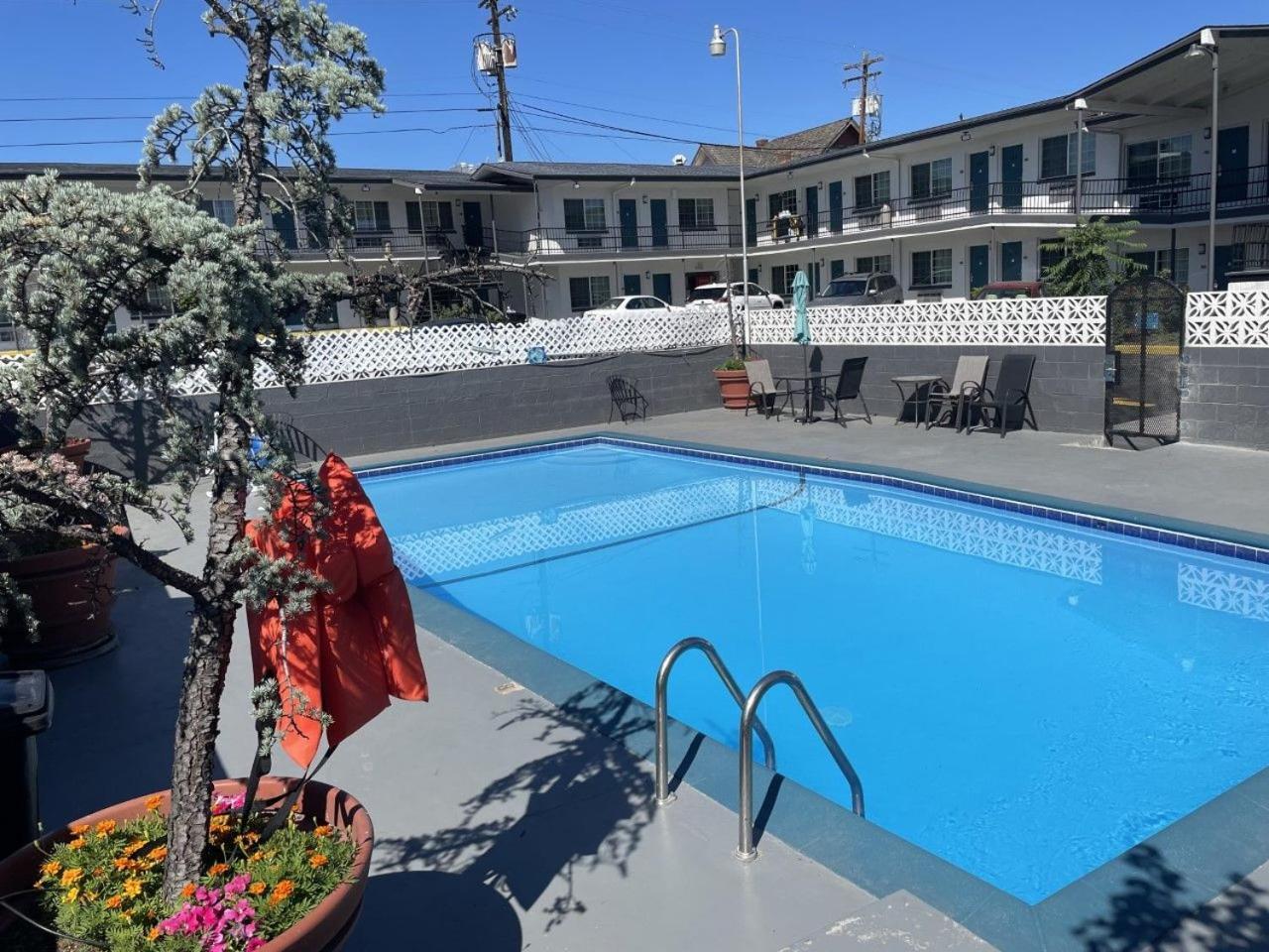 Downtown Inn Wenatchee Εξωτερικό φωτογραφία